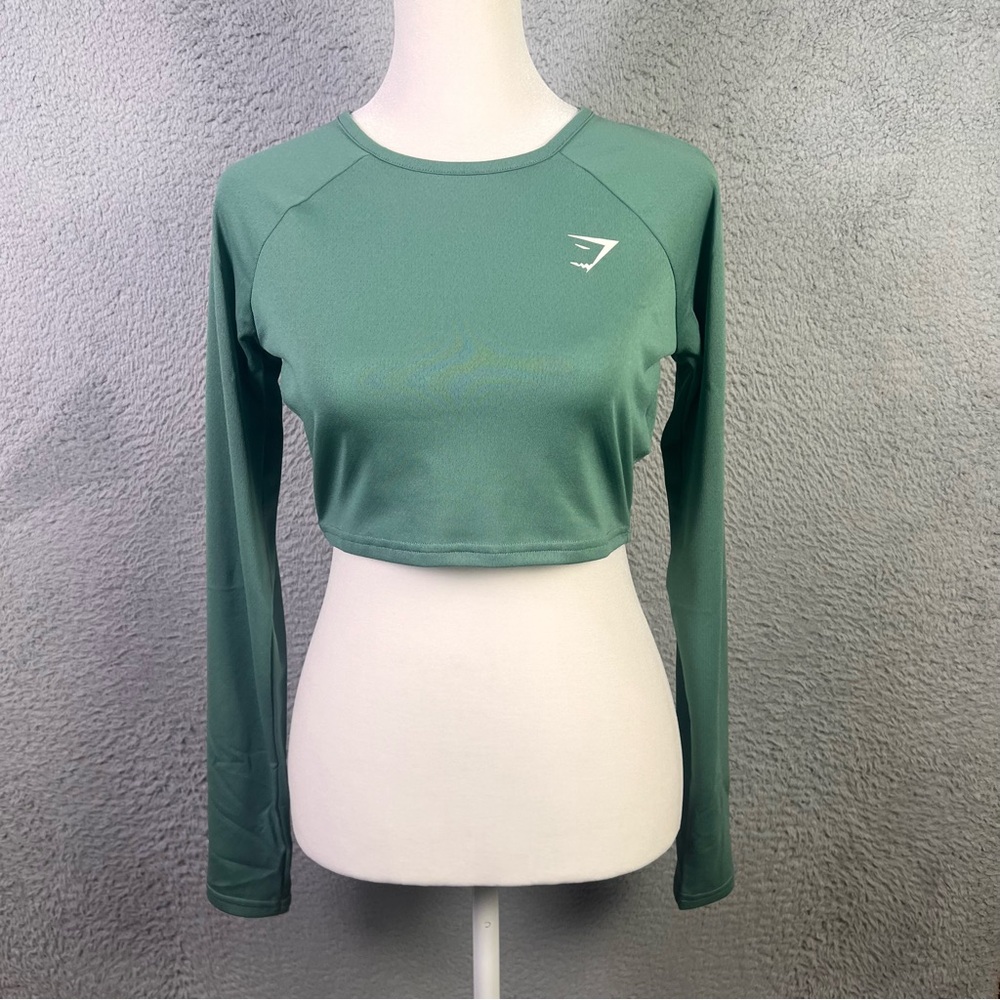 Gymshark Cropped Top Women XS Green Training Long Sleeve Athletic Workout